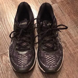 Women’s Asics Gel-Kayano Size 8 Great Condition
